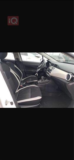 نيسان فيرسا